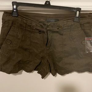 NWOT Sanctuary dark olive super soft shorts